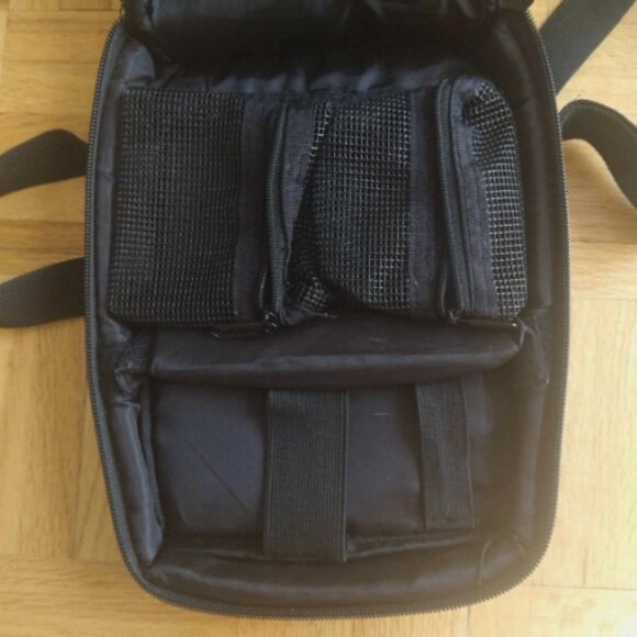 Nintendo DS Carrying Case Travel Bag By RDS Industries Cream Beige - Picture 4 of 5